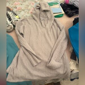 Barefoot Dreams CozyChic Ultra Lite Hoodie. Size Medium like new.